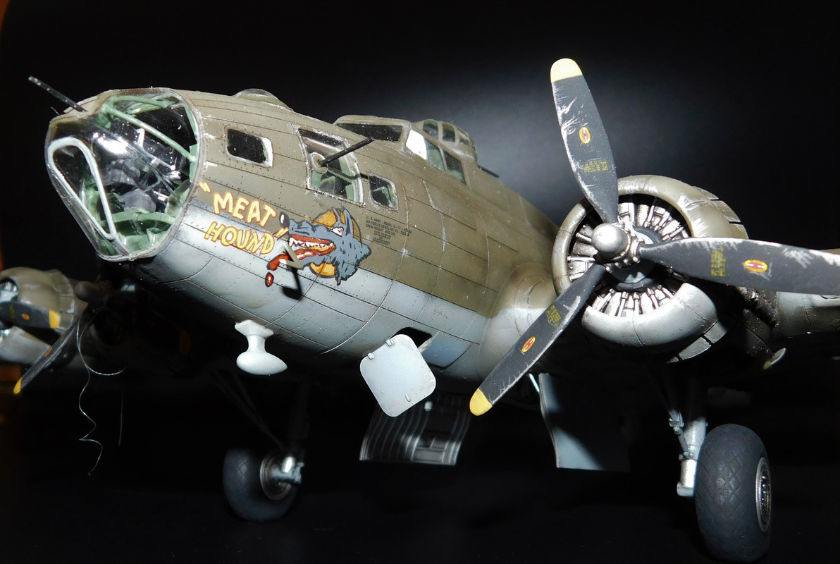 Revell アントノフ　未組立て Boeing B-17 F 1/48th scale - Ready for Inspection - Aircraft