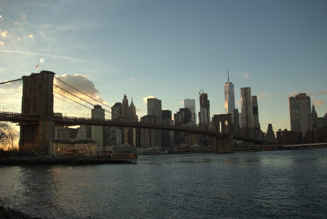 DICIEMBRE EN NUEVA YORK, PRE NAVIDAD SOÑADA - Blogs de USA - DIA 3: Brooklyn, un toque de Queens, NBA y mucho cheesecake (10)