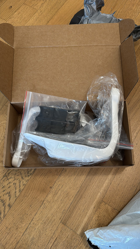 55233569-093C-4F1F-A01C-99A4F6858B7F