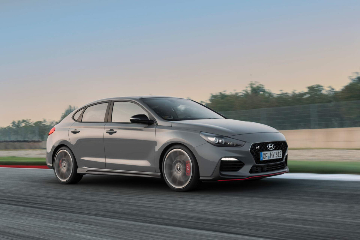Hyundai i30 Fastback N (16)