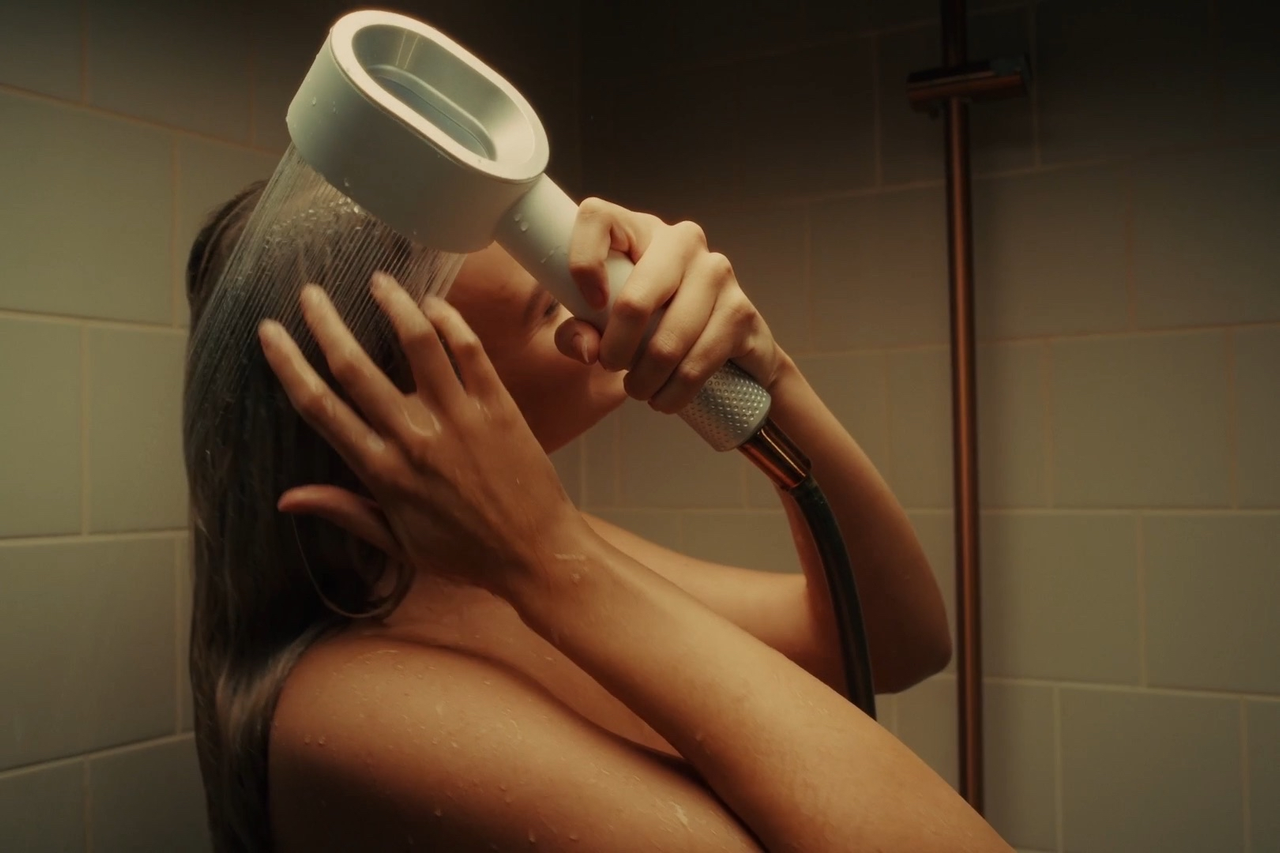 Healthy skin and shiny hair shower