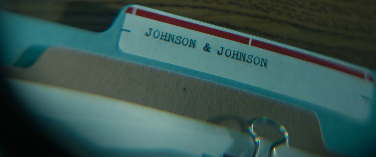 Cold Case: The Tylenol Murders (2025) Season 1 [Hindi + English] WebRip 480p 720p ESub - Complete Screenshot