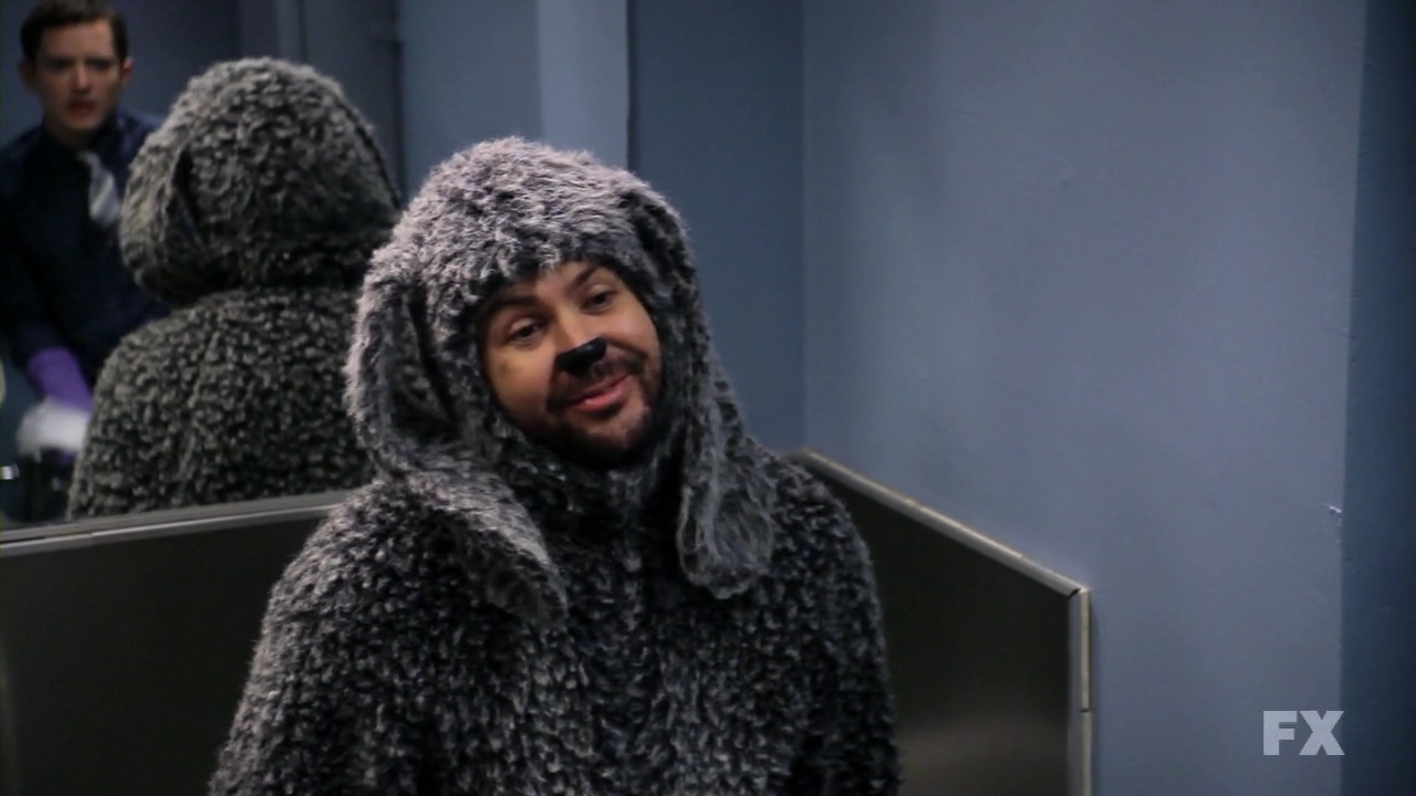 Fotos 01570 Wilfred.US.S02E03.720p.HDTV.X264-DIM
