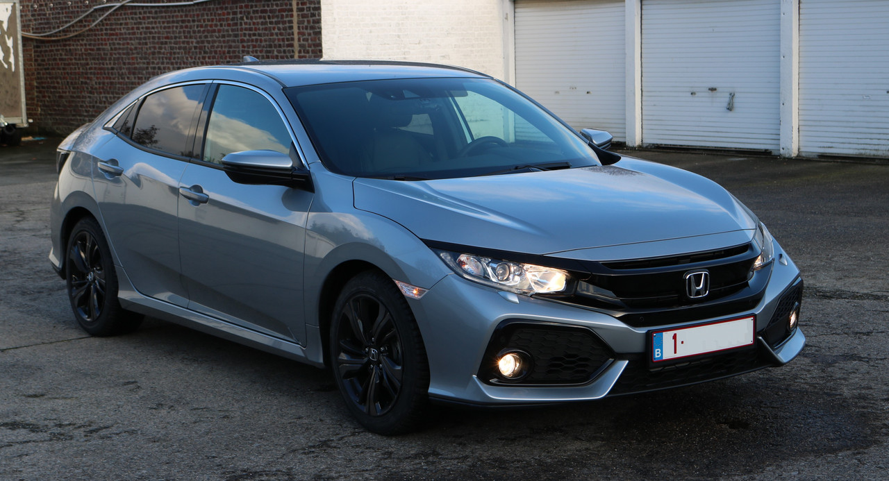 Lunar Silver With Black Leather Interior