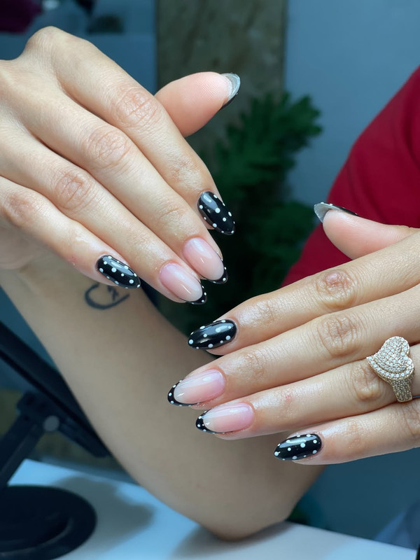 Trabajo de uñas 8