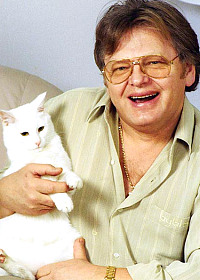 Юрий Антонов