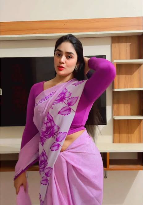 টিকটকার সেলিব্রিটি রাত্রি  ভাইরাল ভিডিও