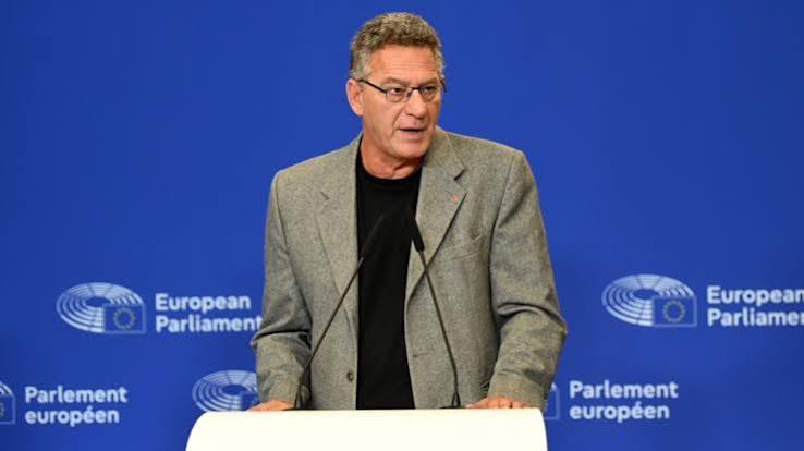 ΣΤΗ ΛΕΣΒΟ Ο ΚΩΣΤΑΣ ΑΡΒΑΝΙΤΗΣ ΓΙΑ ΤΟΝ ΑΦΘΩΔΗ ΠΥΡΕΤΟ ΚΑΙ ΤΟ ΔΗΜΟΓΡΑΦΙΚΟ