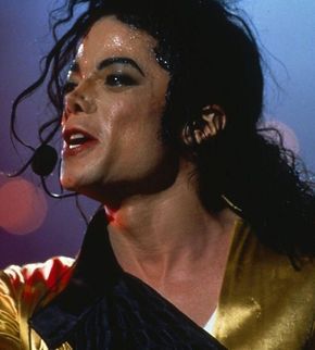 Michael-Jackson-Photo-IS-IT-HOT-IN-HERE-OR-IS-IT-MICHAEL-Sweaty-sexy-Michael.jpg