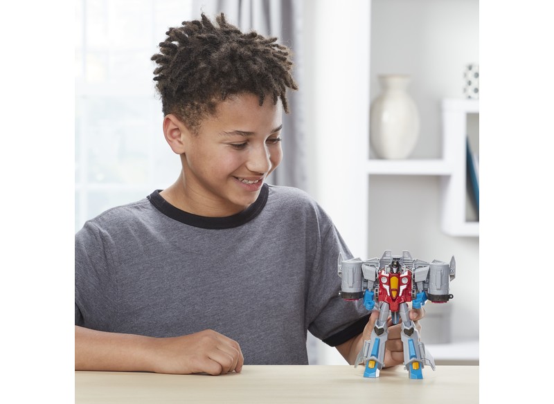 Transformers-Cyberverse-Ultra-Starscream-005