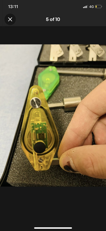 85811063-2099-43EC-8963-58ABCDC44DAF