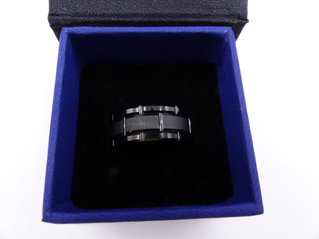 LARSON JEWELERS MENS BLACK TUNGSTEN CARBIDE WEDDING BAND RING SIZE 15