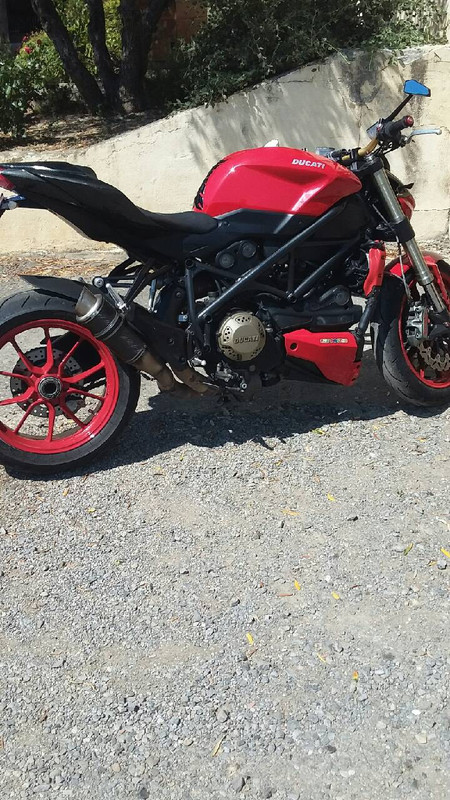 12D2F773-E6B9-49FF-91B8-1E995047D3DA