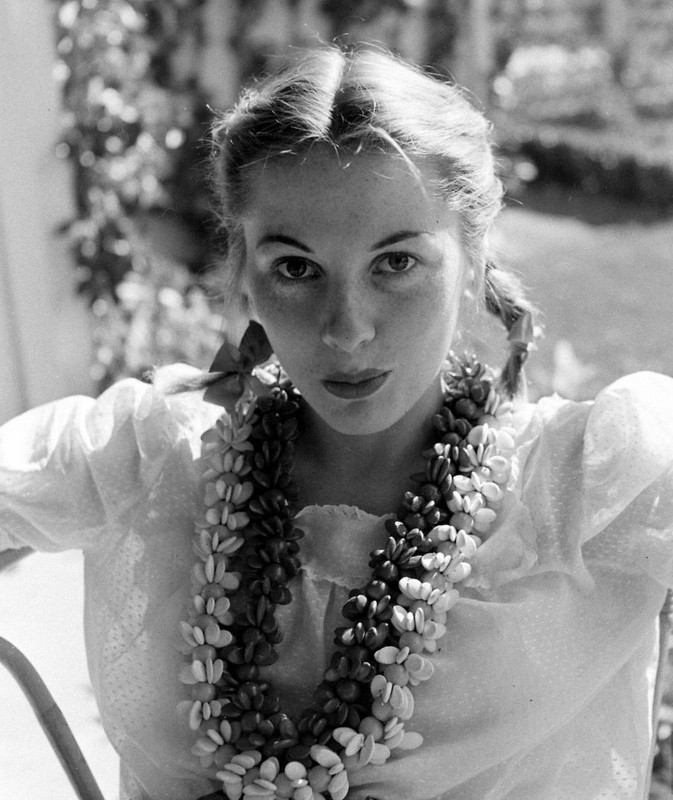 joan_fontaine_b05