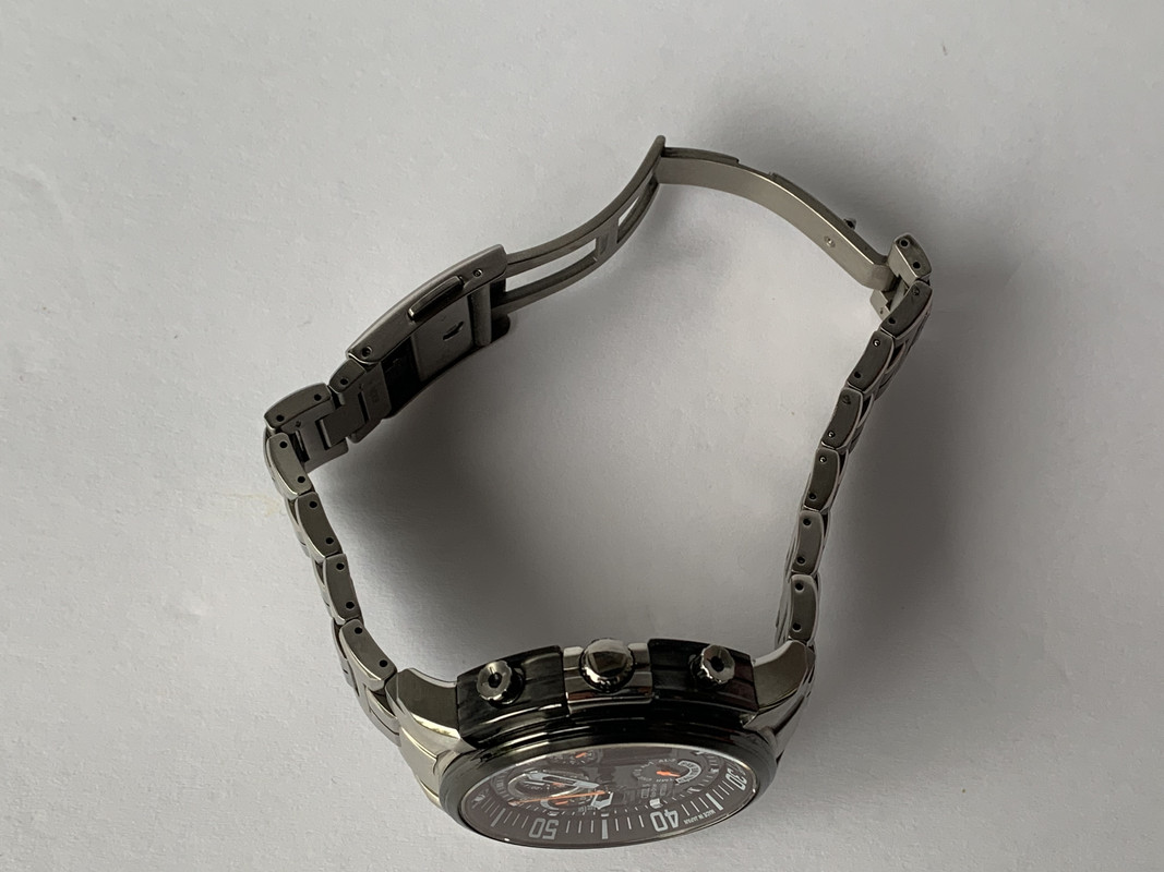 DCC4AA69-B7A3-400A-9363-2861E493D1E0