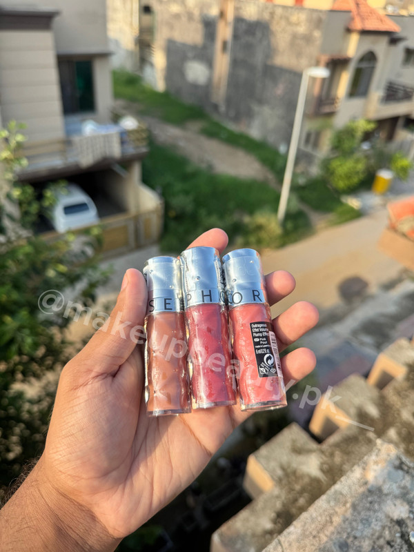 Sephora Outrageous Plump Hydrating Lip Gloss