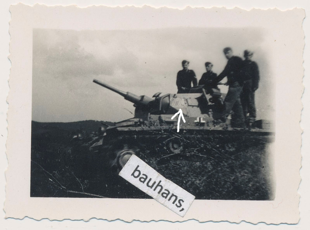Foto Panzerkampfwagen III Panzer-Tank ,Turmnummer 2.WK (3383a)