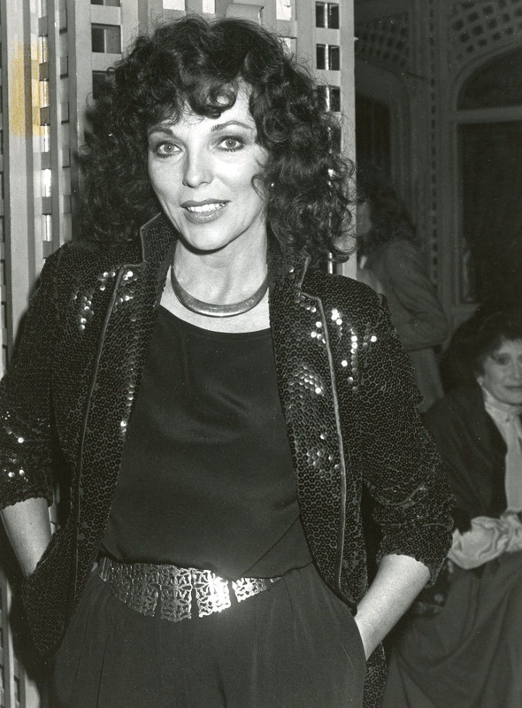 Joan_Collins_h27