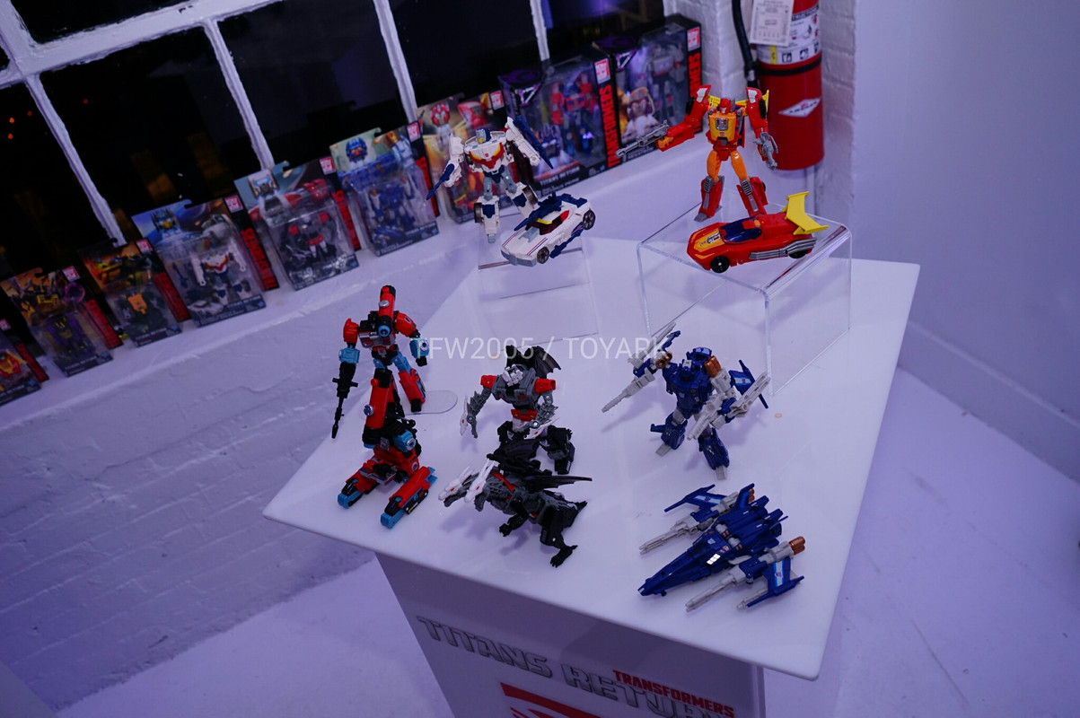 NYCC2016-Titans-Return-058