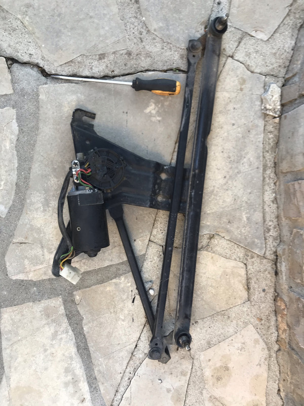 B8D6DCE0-2A98-4B94-A5F6-4B047D5F866D