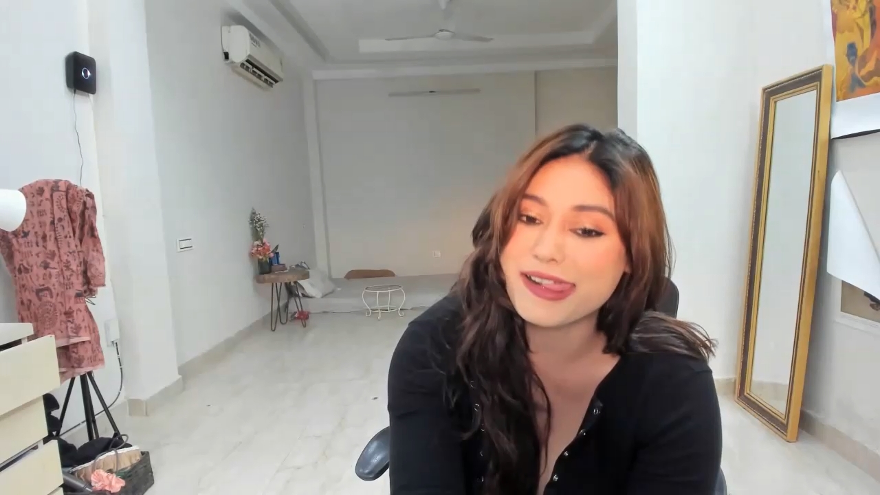 GoddessAnna Webcam Show.mp4_snapshot_07.34.366