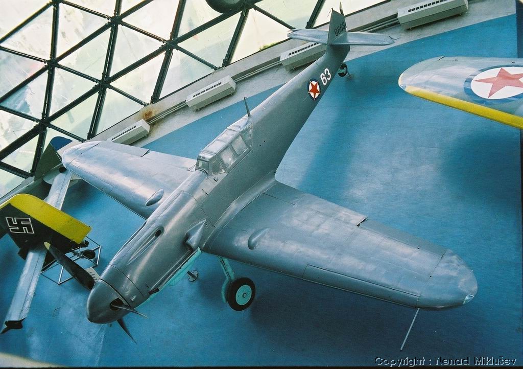 Bf 109 G-2 muzej na Surcinu Me-109-Ga2-1-05