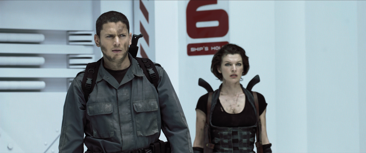 Resident Evil Afterlife (2010) (1080p Bluray HDR AV1 Opus) [NeoNyx343] - [01:14:42.770]v1