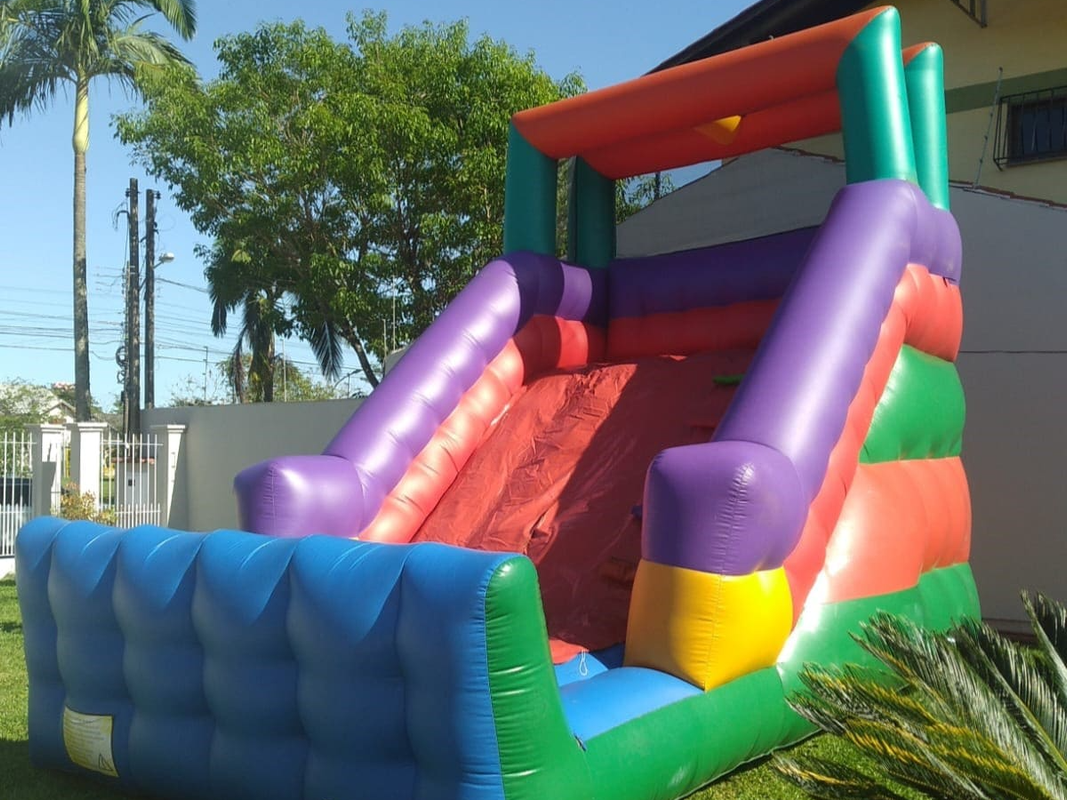 Tobogã Arco-Íris com Rampa de Silicone