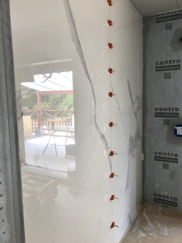 42D85C85-F5F5-4753-AFBA-F3B184821305_1_201_a