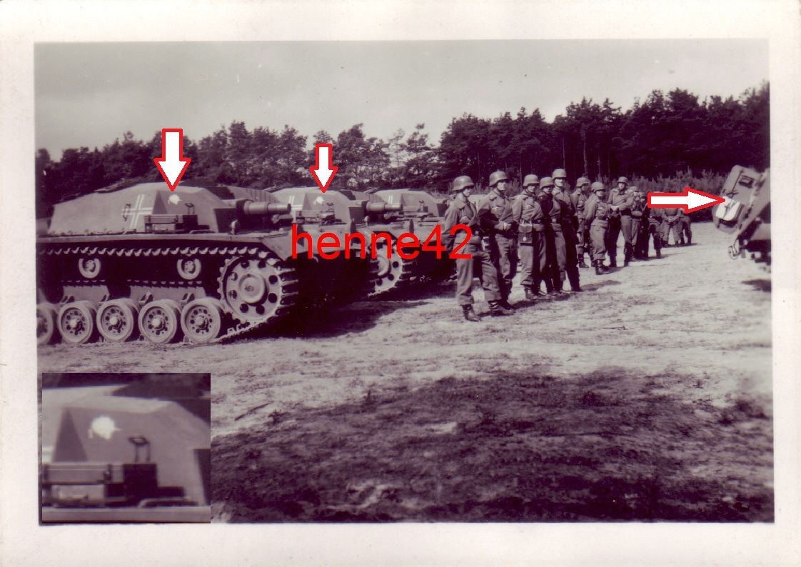 Foto Sturmgeschütz Batterie 667 Wappen Besatzung