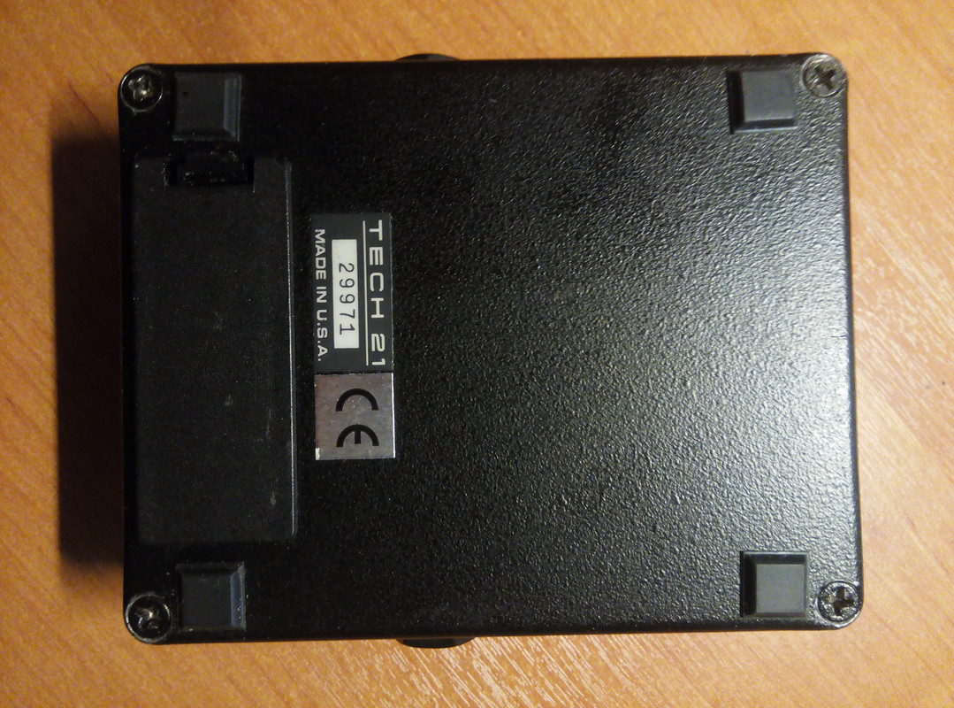 3.Мой SansAmpGT2 (низ)