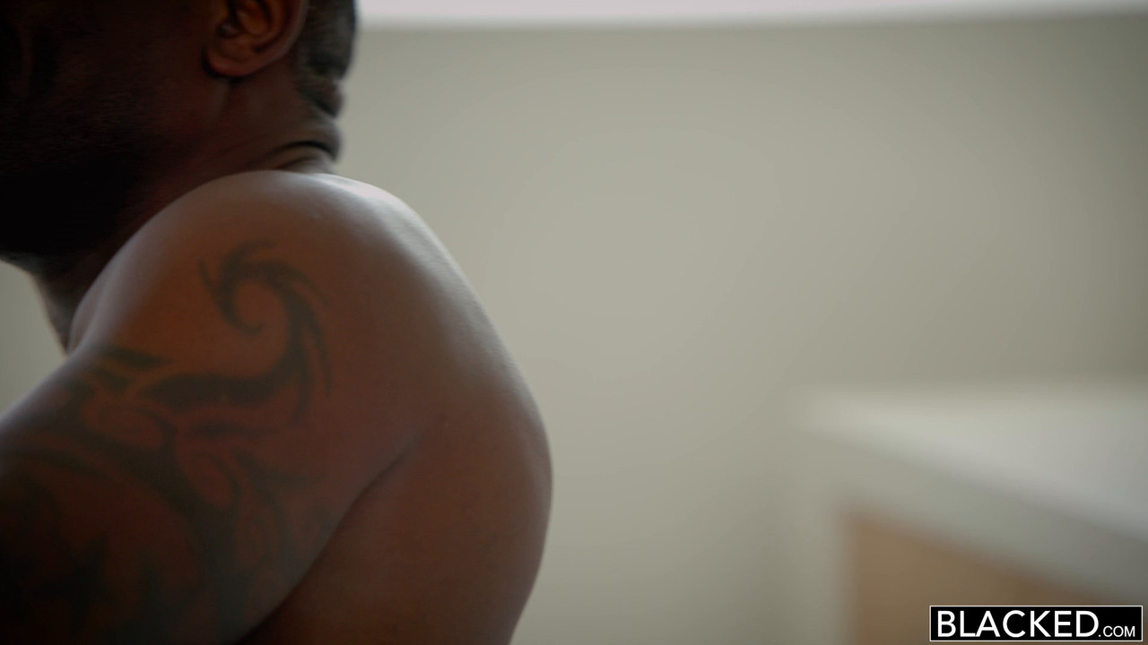 Brandi Love - Hot Blonde Wife Takes a Huge Black Cock - BLACKED.mp4.0018