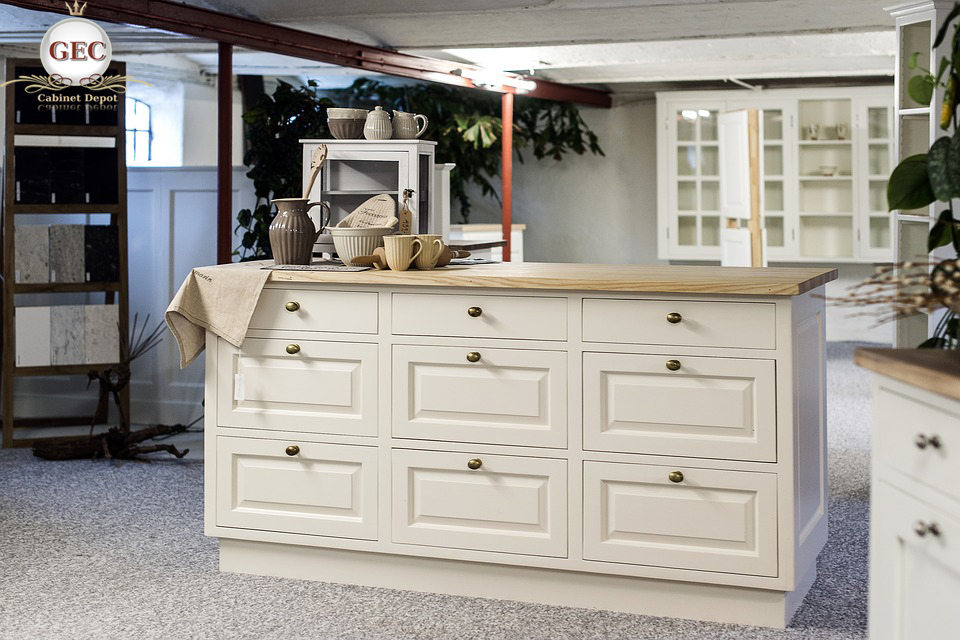 Kitchen Cabinetry Colors