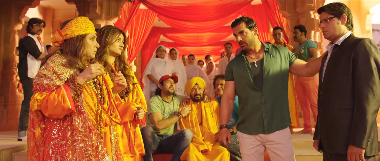 Welcome Back 2015 BluRay [Hindi] 480p 720p Screenshot