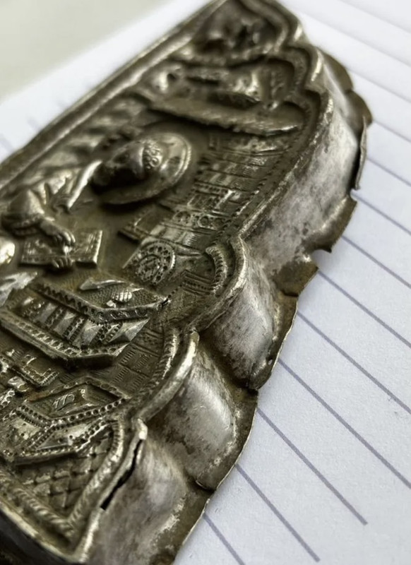 2F62319D 0704 426E B8B9 0176538D7F91