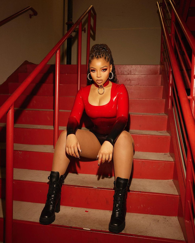 [Image: chloebailey-335991102-197124392953041-72...73-n-1.jpg]