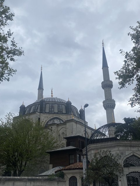 13 de agosto. De Dolmabahçe a Ortaköy, Üskudar (Asia) y Balat - Estambul y Roma en una semana. Agosto 2023 (9)