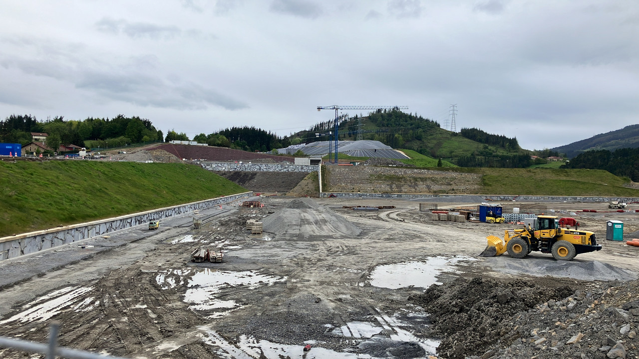 5DEC638E-0653-47E4-AE49-708FA183D1D8