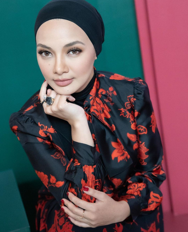 neelofa