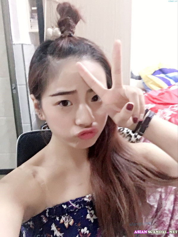 重慶の女子学生の幸せな生活、キャンパス青春から妻の妊娠までの赤裸々な過程