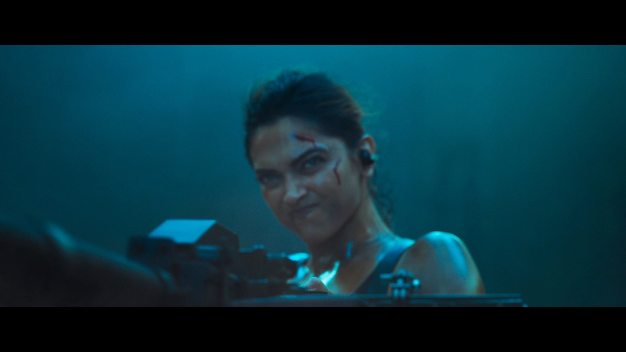 [Image: Deepika-Padukone-Pathaan-Climax-Cut-BLURAY-mkv-0016.jpg]