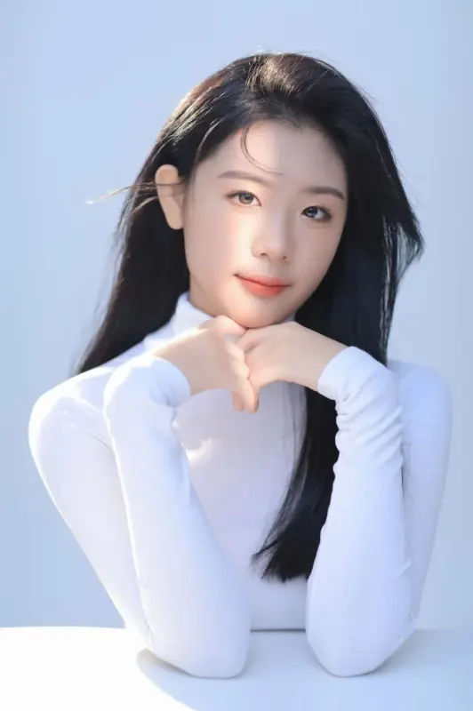 Iris Tong