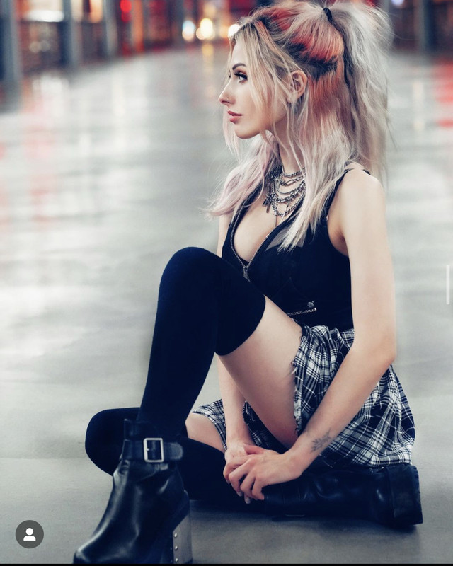 rolyat and rolyatistaylor in answer #1712635
