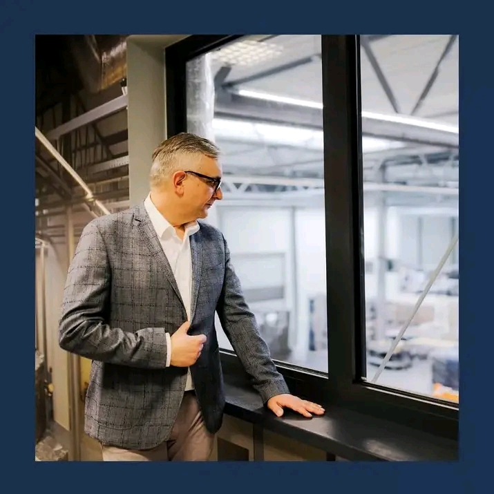 738061F3-24DE-436A-A604-506DDFD15DF6