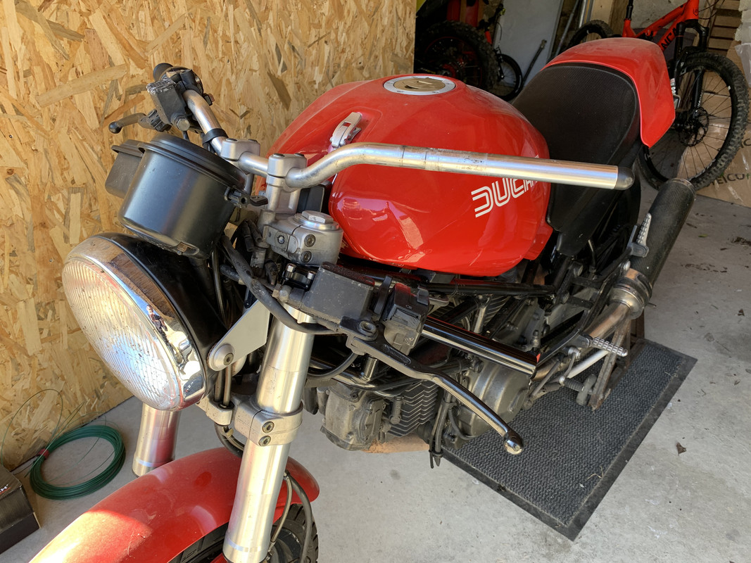 D08F0AF3-334A-4BCB-A349-718B7B62D693