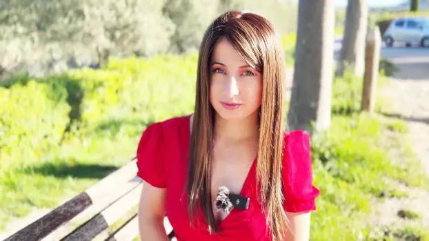 JacquieEtMichelTV – Paola – 25 years old, human resources manager in Lyon!