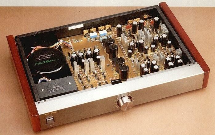 [Bild: ROTEL-Michi-RHQ-10-Phono-Preamplifiers.jpg]