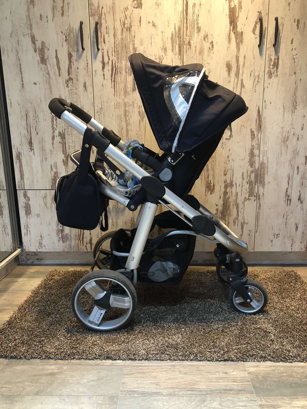 3F90B954-2AEF-4E12-B3D0-C78E33EC415F