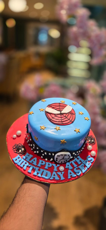 Happy moment at Rose Avenue