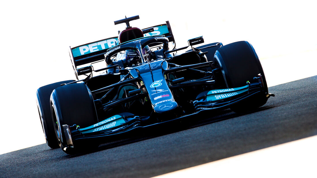 Lewis-Hamilton-Mercedes-Formel-1-GP-Russland-Sotschi-24-September-2021-169Gallery-1d73333-1835287